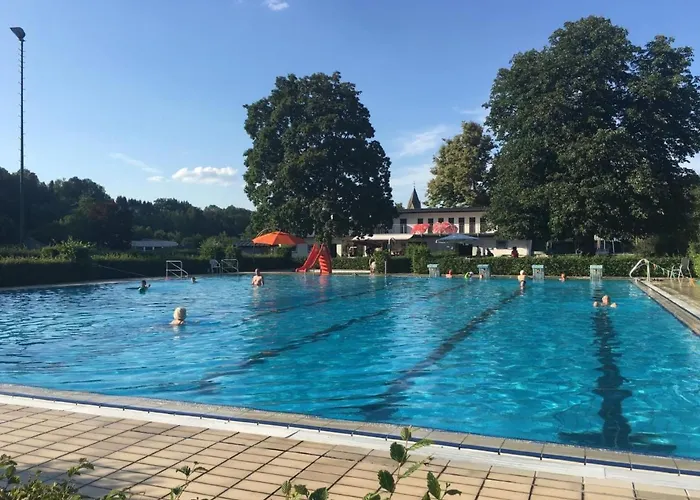 Apartment Berg- Und Seeblick Am Hillebachsee By Interhome